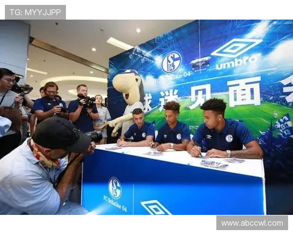 足球明星卡片电视盛宴让你与偶像零距离互动体验 足球明星卡片电视盛宴让你与偶像零距离互动体验