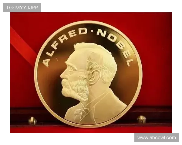 当足球明星的背后付出与荣耀是否值得探讨与思考 当足球明星的背后付出与荣耀是否值得探讨与思考