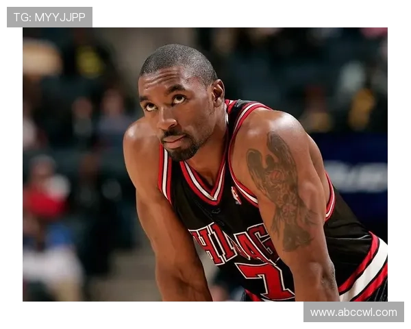 黑道背景下的足球明星如何在光鲜与阴影之间挣扎与成长 黑道背景下的足球明星如何在光鲜与阴影之间挣扎与成长