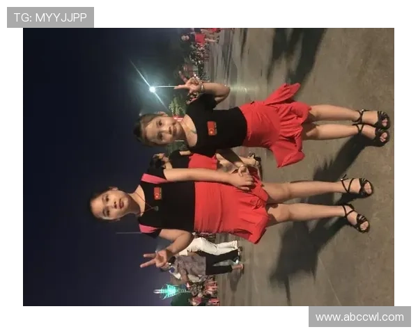 与杨伟深度对话探讨他的篮球生涯与成长历程